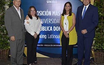 Gustavo Batista, Grace Cochón, Odile Camilo y Julio Amado Castaños