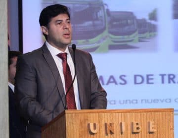 UNIBE y el INTRANT celebran 1er. Foro de Transporte y Ciudad