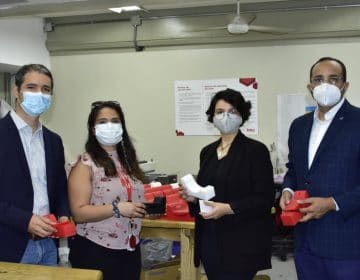 Unibe entrega piezas para faceshields al Intec