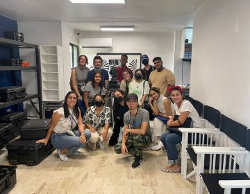 Estudiantes de comunicación visitan la empresa audiovisual De Jesús Crane