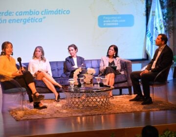 Unibe y Fundación Felipe González realizan panel dedicado al reto verde: cambio climático y transición energética