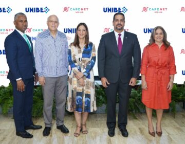 Unibe y CardNET lanzan Aurora, la nueva asistente virtual de la universidad impulsada por IA